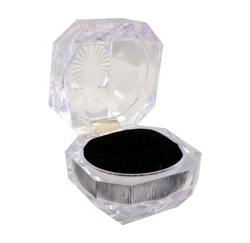 CLEAR-RING-BOX