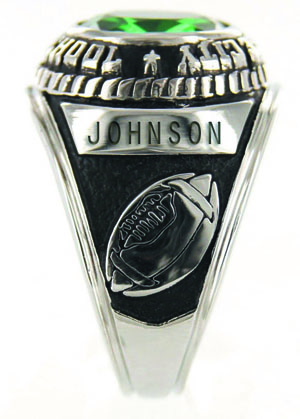 HIGH SCHOOL RING WITH FOOTBALL